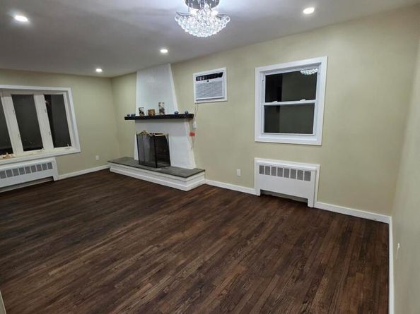 2711 W Alder Road, Bellmore NY 11710