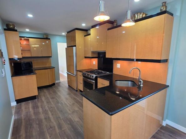 2711 W Alder Road, Bellmore NY 11710