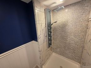 2711 W Alder Road, Bellmore NY 11710