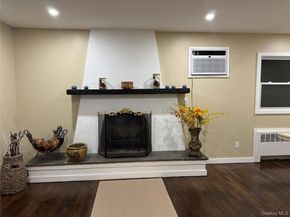 2711 W Alder Road, Bellmore NY 11710