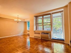 142-05 Roosevelt Avenue 204, Flushing NY 11354