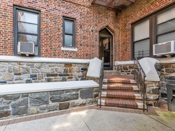 160-15 Powells Cove Boulevard C202, Beechhurst NY 11357