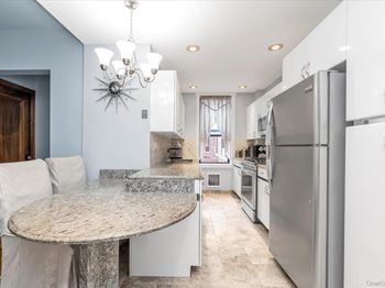 160-15 Powells Cove Boulevard