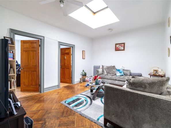 126-17 101 Avenue, Richmond Hill NY 11419