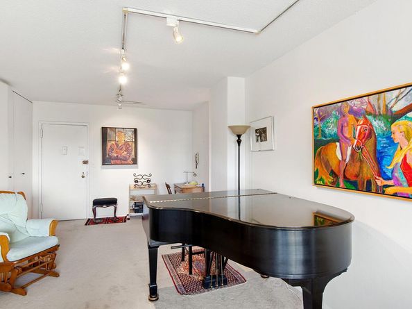 2400 Johnson Avenue 3B, Bronx NY 10463