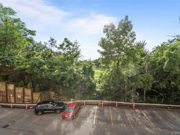 100 E Hartsdale Avenue MiE, Hartsdale NY 10530