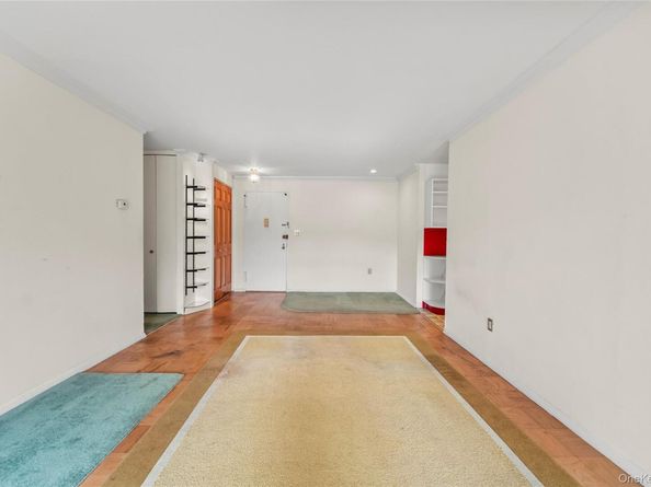 100 E Hartsdale Avenue MiE, Hartsdale NY 10530