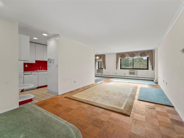 100 E Hartsdale Avenue MiE, Hartsdale NY 10530