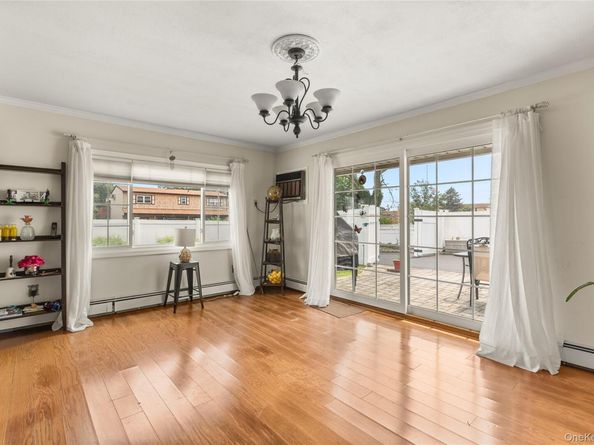 46 Tallow Lane, Levittown NY 11756