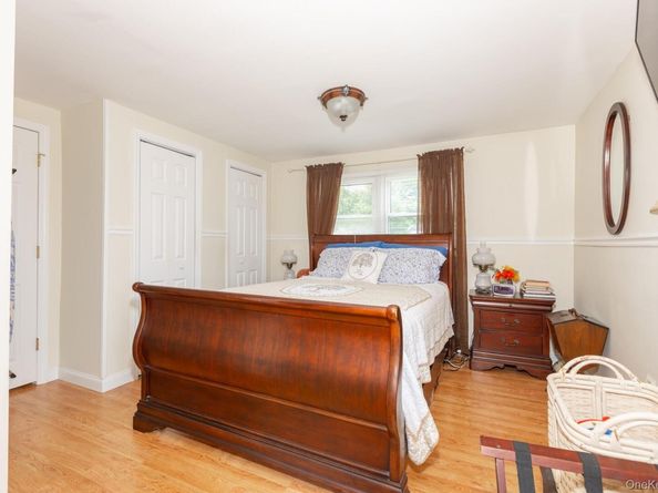 46 Tallow Lane, Levittown NY 11756