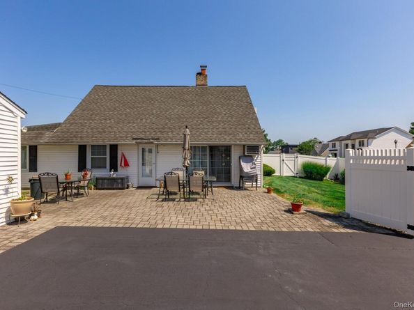 46 Tallow Lane, Levittown NY 11756
