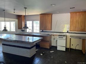 25 Malvern Road, Scarsdale NY 10583