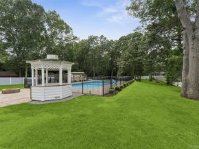 28 Trainor Ave, Center Moriches NY 11934