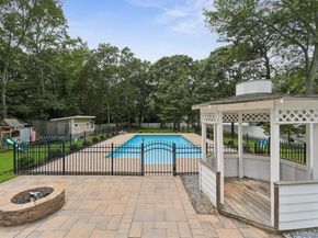 28 Trainor Ave, Center Moriches NY 11934