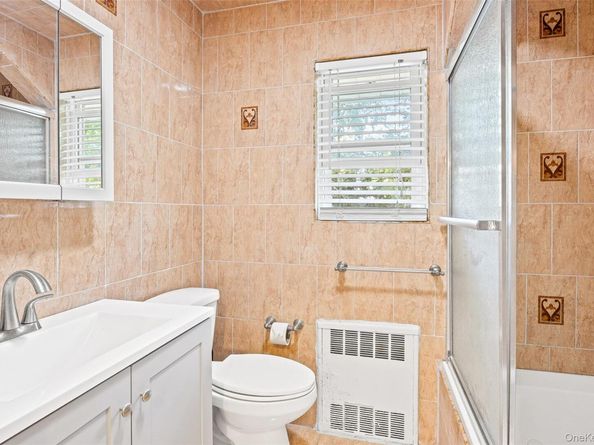 1013 Stafford Road, Valley Stream NY 11580
