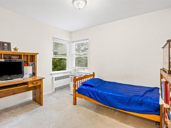 1013 Stafford Road, Valley Stream NY 11580