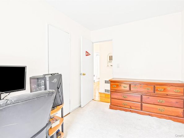 1013 Stafford Road, Valley Stream NY 11580