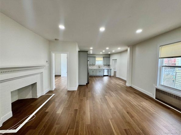 121 W Chester Street, Long Beach NY 11561