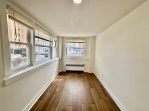 121 W Chester Street, Long Beach NY 11561