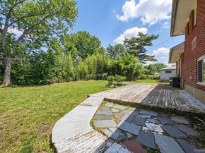 4 Birchwood Park Drive, Syosset NY 11791