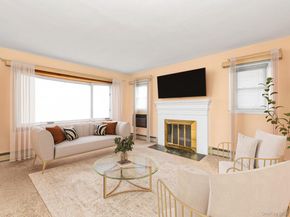 104 Vesper Court, Babylon NY 11702