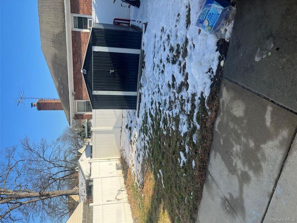 137-15 220th Place, Laurelton NY 11413