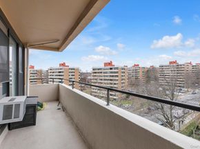 166-31 9th Ave 8A, Beechhurst NY 11357