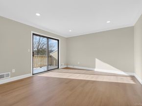 96 Molly Pitcher Lane H, Yorktown Heights NY 10598