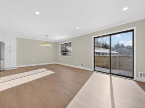 96 Molly Pitcher Lane H, Yorktown Heights NY 10598