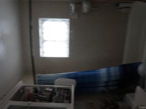 1678 N Thompson Divide, Bay Shore NY 11706