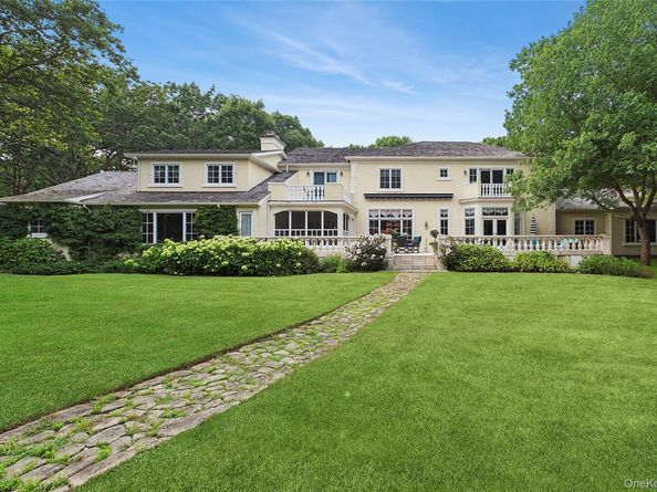1 Terrys Trail, East Hampton NY 11937