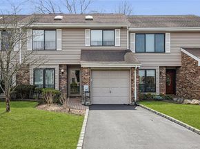 157 Hidden Ponds Circle, Smithtown NY 11787