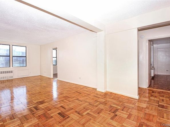 3531 Bronxwood Avenue 1G, Bronx NY 10469