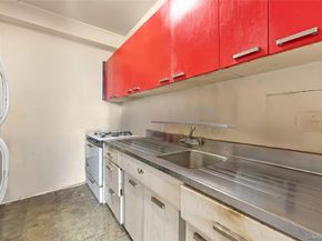 7 Fordham Hill Oval 2E, Bronx NY 10468