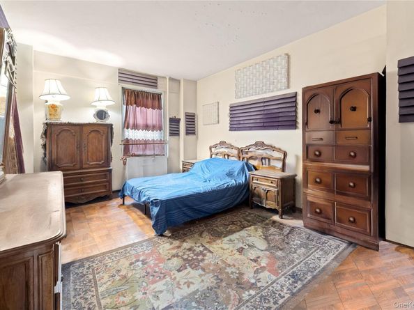 7 Fordham Hill Oval 2E, Bronx NY 10468