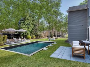 66 Knoll Road, Southampton NY 11968