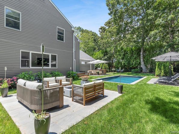 66 Knoll Road, Southampton NY 11968