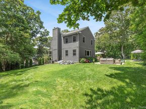 66 Knoll Road, Southampton NY 11968