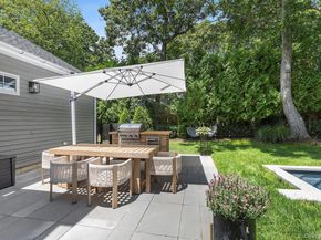 66 Knoll Road, Southampton NY 11968