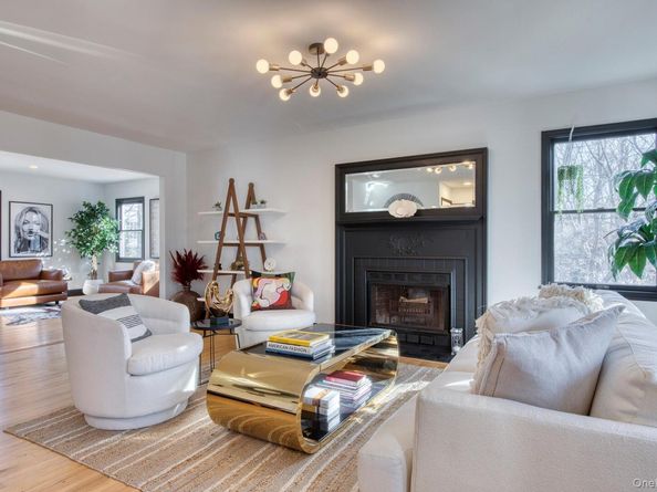 66 Knoll Road, Southampton NY 11968