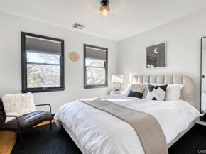 66 Knoll Road, Southampton NY 11968