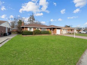 831 Dean Drive, Baldwin NY 11510