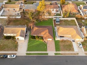 831 Dean Drive, Baldwin NY 11510