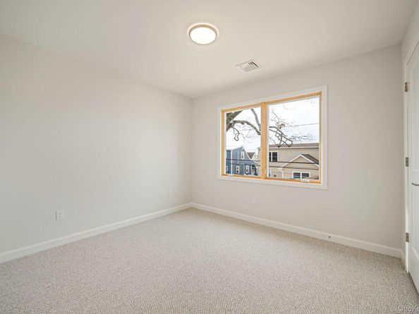 115 Riviera Parkway, Lindenhurst NY 11757