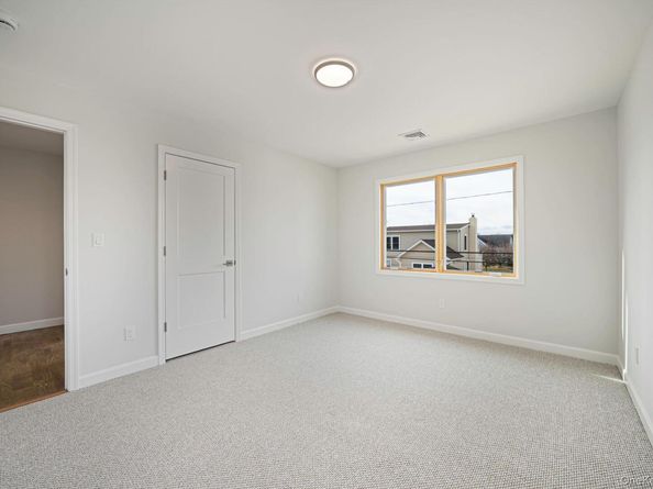 115 Riviera Parkway, Lindenhurst NY 11757