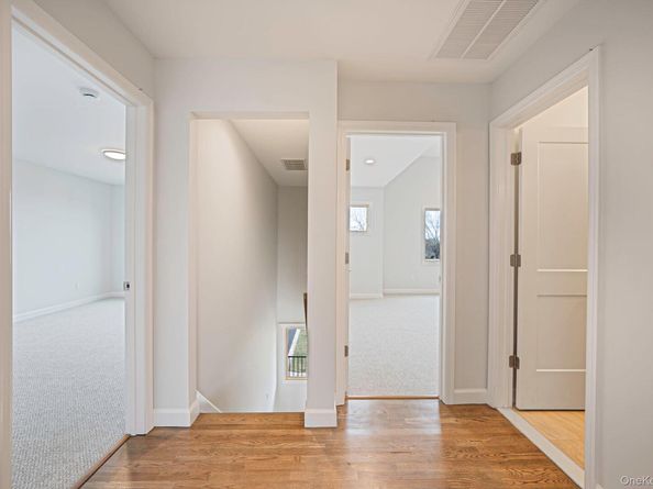 115 Riviera Parkway, Lindenhurst NY 11757