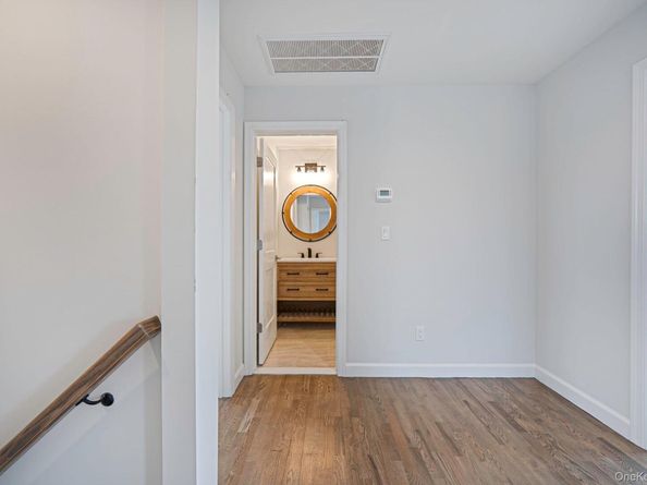 115 Riviera Parkway, Lindenhurst NY 11757