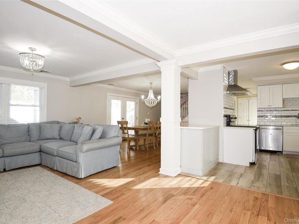 181 Friends Lane, Westbury NY 11590