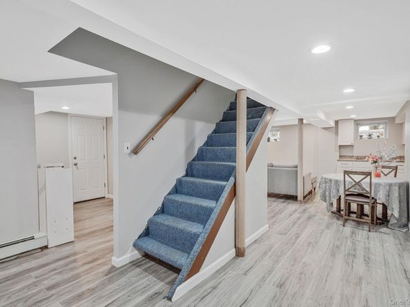 7 Rugby Road, Westbury NY 11590