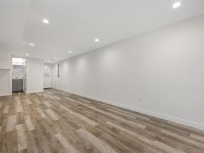 985 Douglas Avenue, Wantagh NY 11793